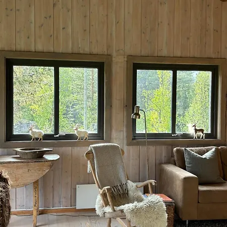 Chalet Large And Family Friendly Near Langedrag