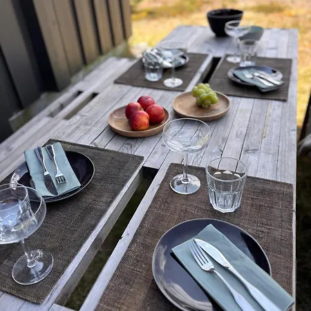 Large And Family Friendly Near Langedrag Tunhovd
